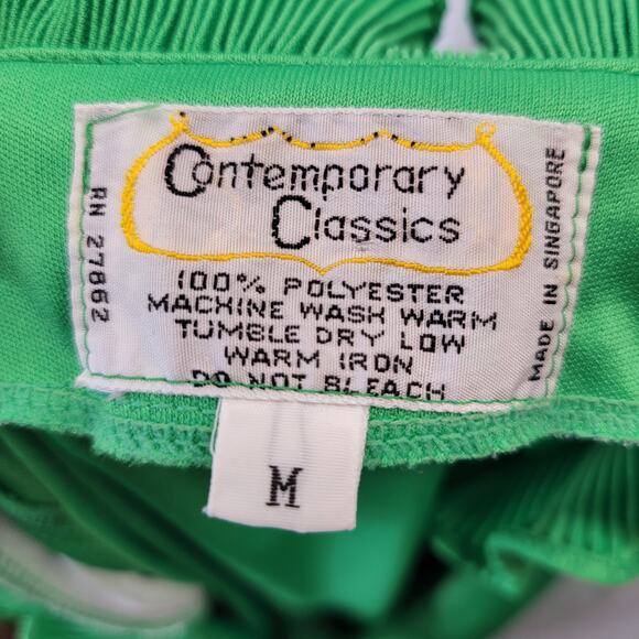 Contemporary Classics Vintage 80s Short Sleeve Button Front w/ Ruffle Collar, M - Picture 7 of 7